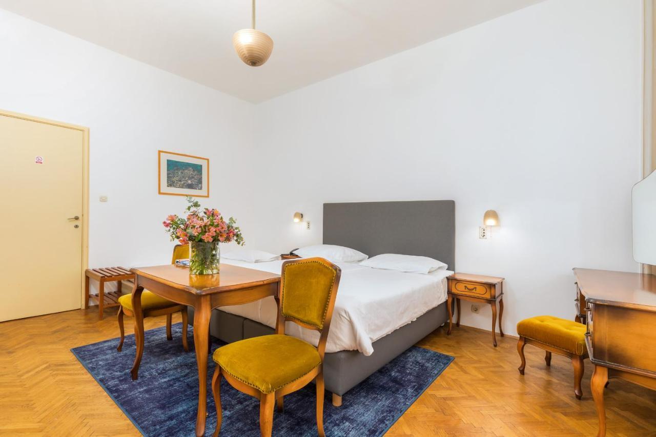 Brijuni Rooms Karmen Фажана Экстерьер фото